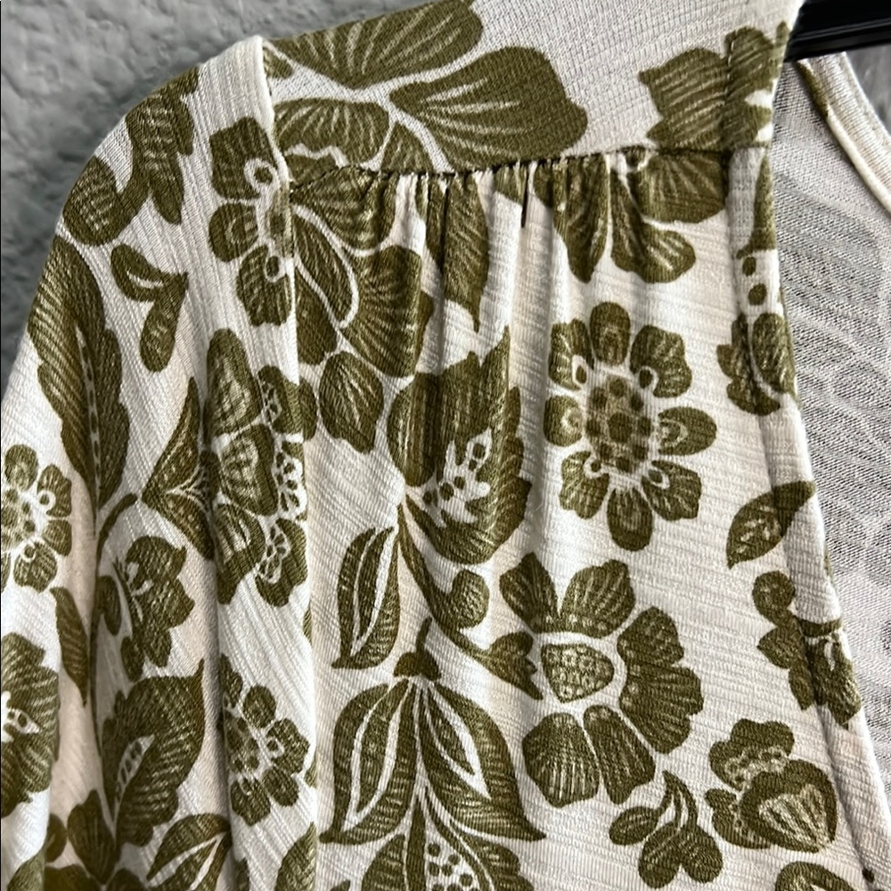 Lane Bryant Green and Cream Short Sleeve  swing Tee size 18/20 2X - Picture 5 of 6